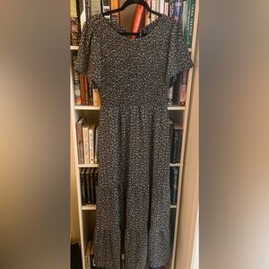 Smocked maxi dress, floral w/ black background, size large, Kranda Amazon brand